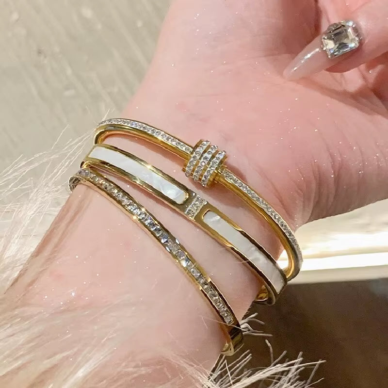 1Pc Titanium Steel Gold Bracelet, Fashionable Classic Style, Stainless Steel Bracelet,Inlaid with Zircon,For Womens Daily Wear