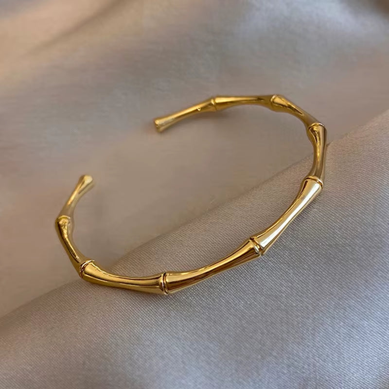 1Pc Titanium Steel Gold Bracelet, Fashionable Classic Style, Stainless Steel Bracelet,Inlaid with Zircon,For Womens Daily Wear