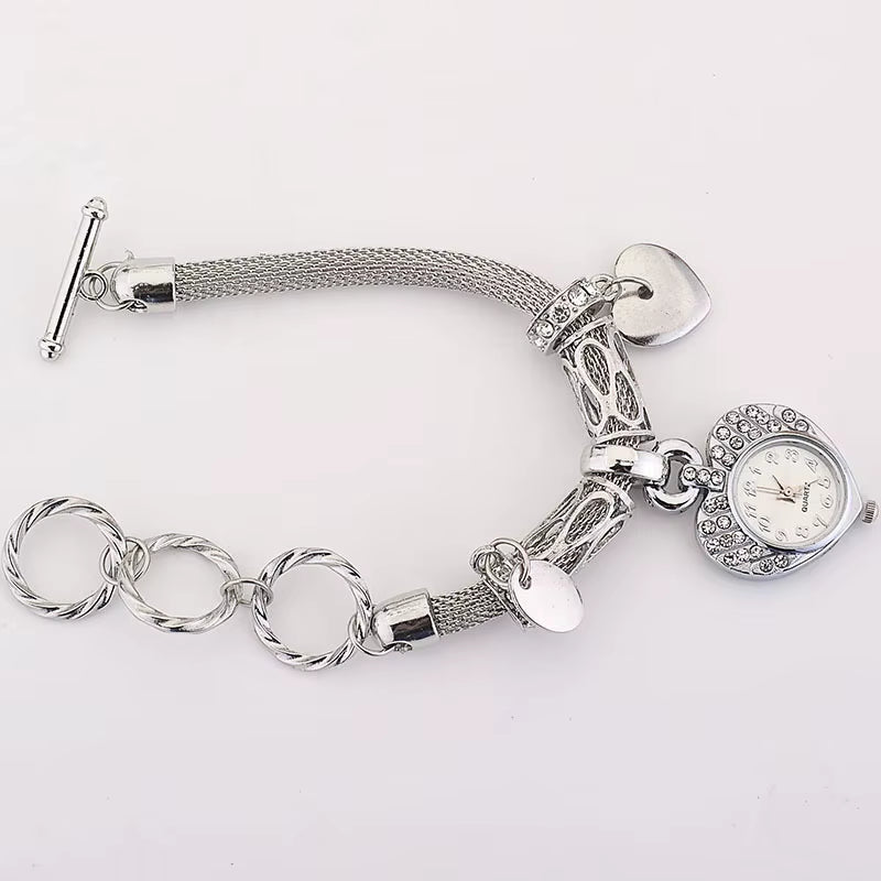 2025 Cute Golden Silver Heart Bracelet Watch INS Style Girl Women Heart Steel Band Bracelet Lover Watch Gift for Girlfriend