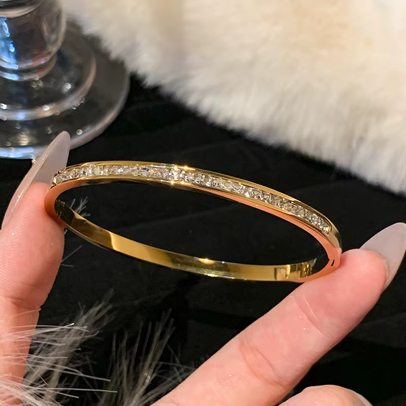 1Pc Titanium Steel Gold Bracelet, Fashionable Classic Style, Stainless Steel Bracelet,Inlaid with Zircon,For Womens Daily Wear