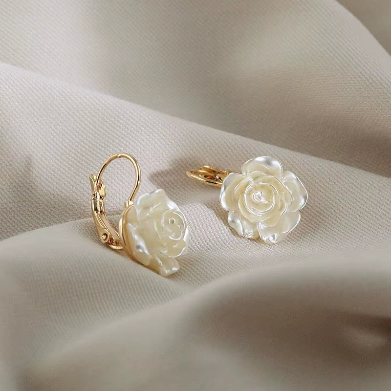2Pcs Retro Fashion Peach Heart Studded with Pearl Women'S Earrings for Daily Dating Accessories