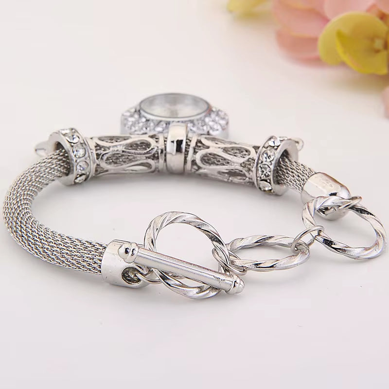 2025 Cute Golden Silver Heart Bracelet Watch INS Style Girl Women Heart Steel Band Bracelet Lover Watch Gift for Girlfriend