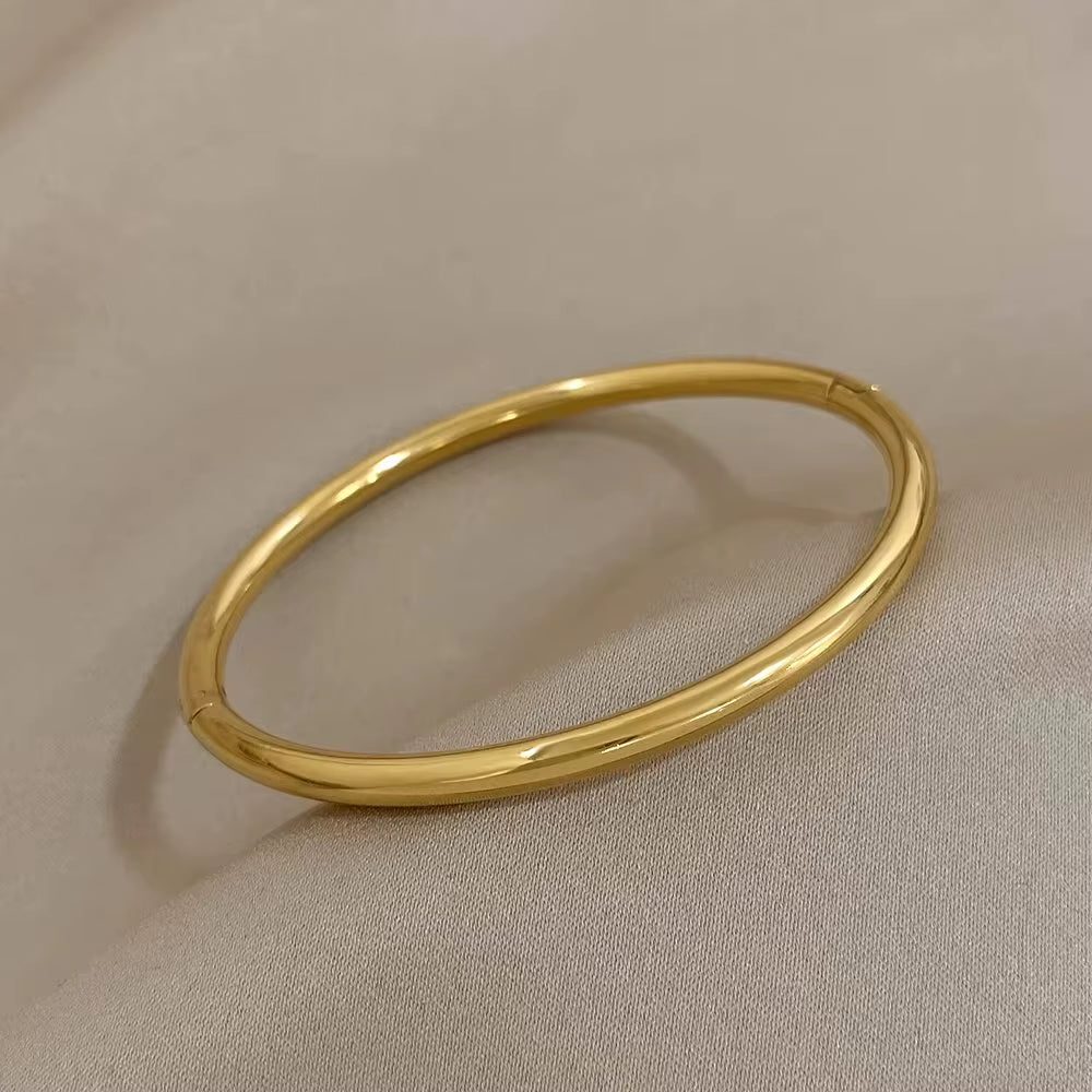 1Pc Titanium Steel Gold Bracelet, Fashionable Classic Style, Stainless Steel Bracelet,Inlaid with Zircon,For Womens Daily Wear